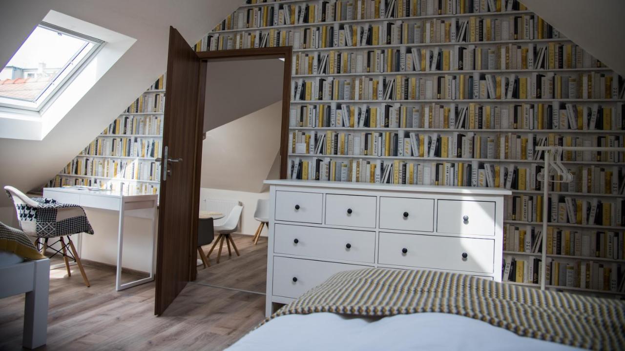 Apartman Veritas Mikulov Luaran gambar